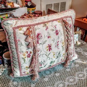 Green Beautiful Celadon Green Decorative Pillow - New